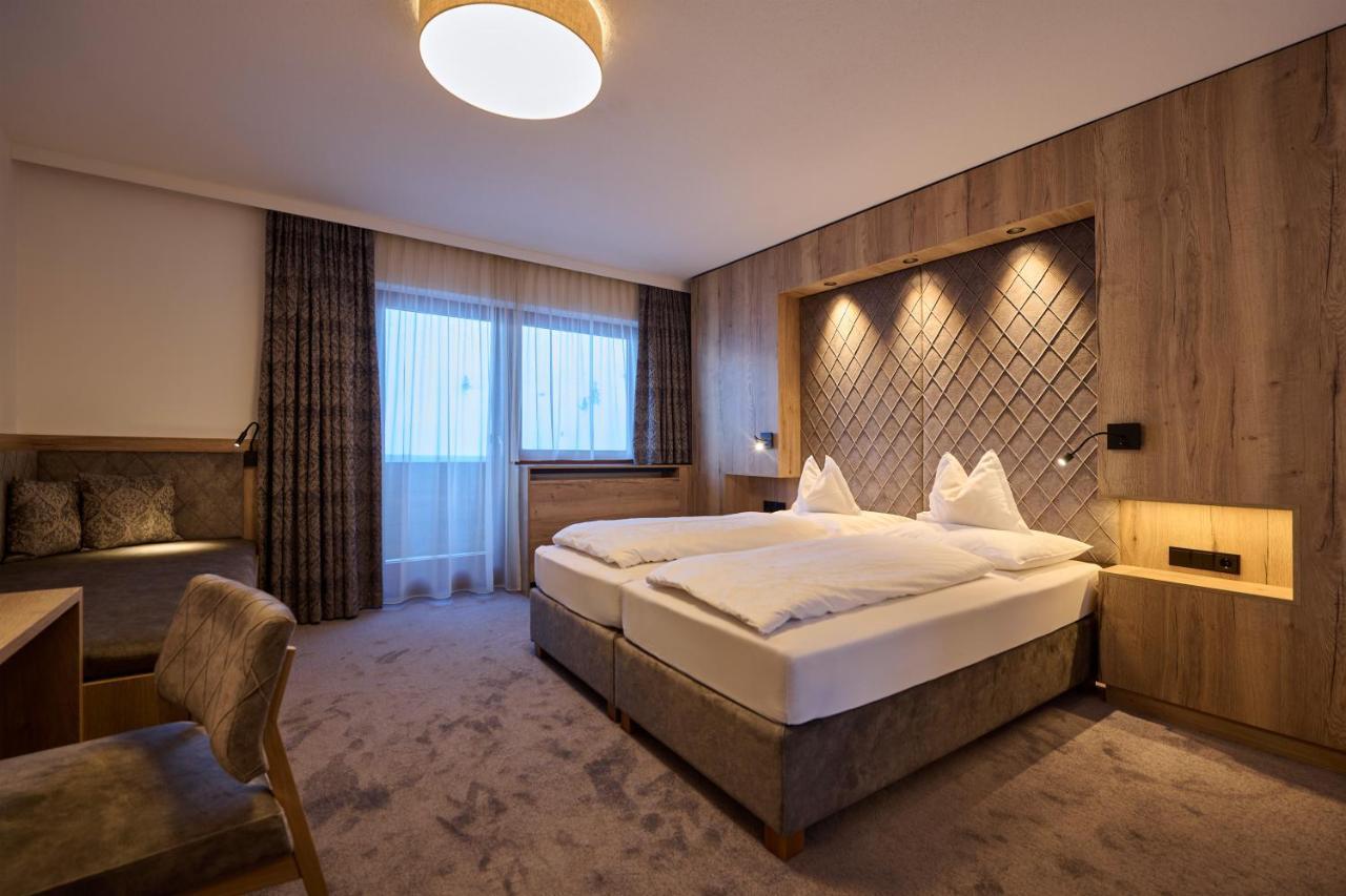 Alpenhotel Laurin ホッホグルグル エクステリア 写真